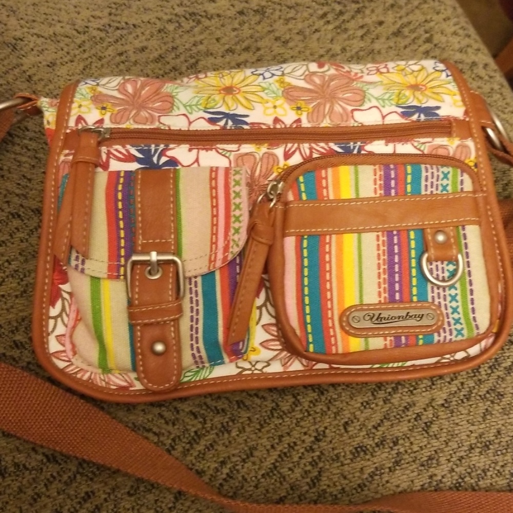 Union Bay floral purse